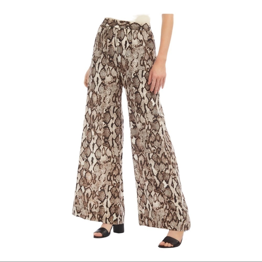 FIFTEEN TWENTY SNAKESKIN WIDE LEG PANTS SIZE MEDIUM